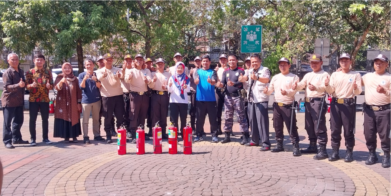 Kesamaptaan dan Simulasi Damkar Satuan Pengamanan PT PLN UP2B Jawa Barat dan UIT Jawa Bagian Tengah